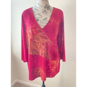 Only Nine Woman Red Tie Dye Sequin Lace Tunic Top 1X V-Neck 3/4 Sleeve USA Made
